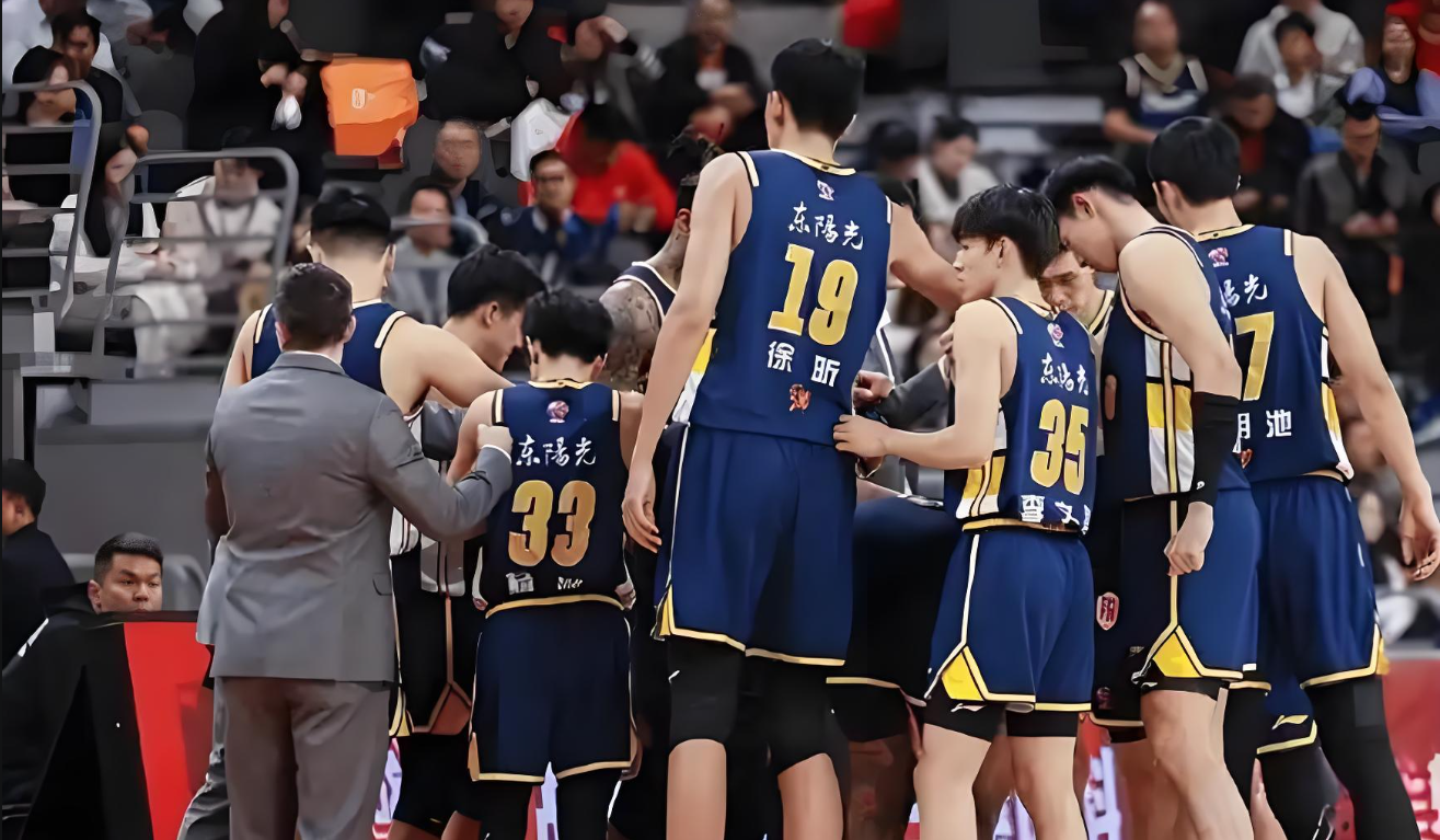 神仙对局!CBA比赛过程堪比大片 神仙对局!CBA比赛过程堪比大片