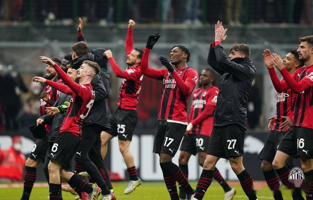 马赛横扫那不勒斯，伊布统治全场