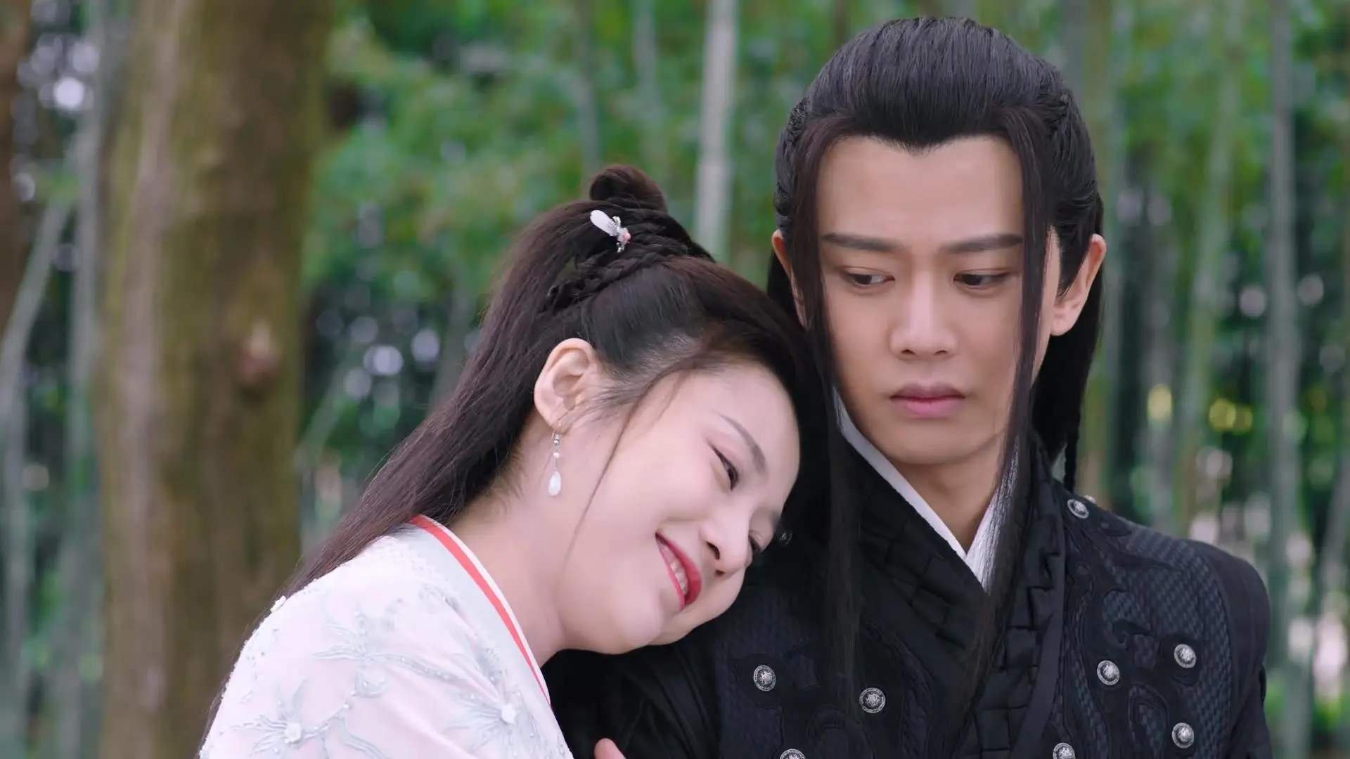 莱比锡红牛对阵芬兰，楚阿梅尼赛后评分拉满，展现世界级中场风采