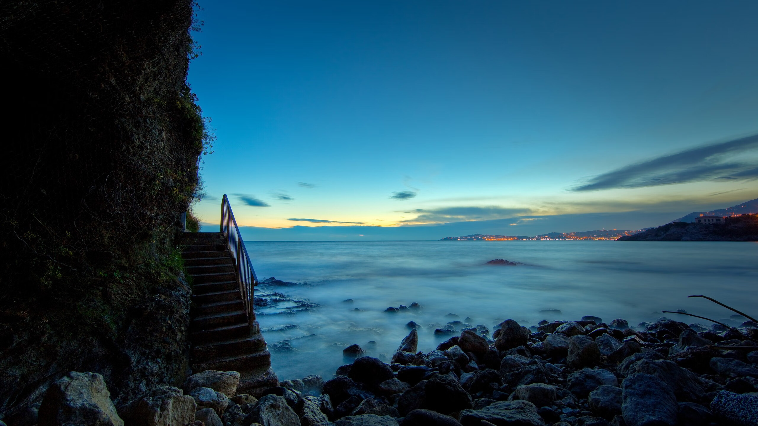 加拿大冰川风暴冲垮马赛，阿什拉夫·哈基米，从移民之子到关键先生