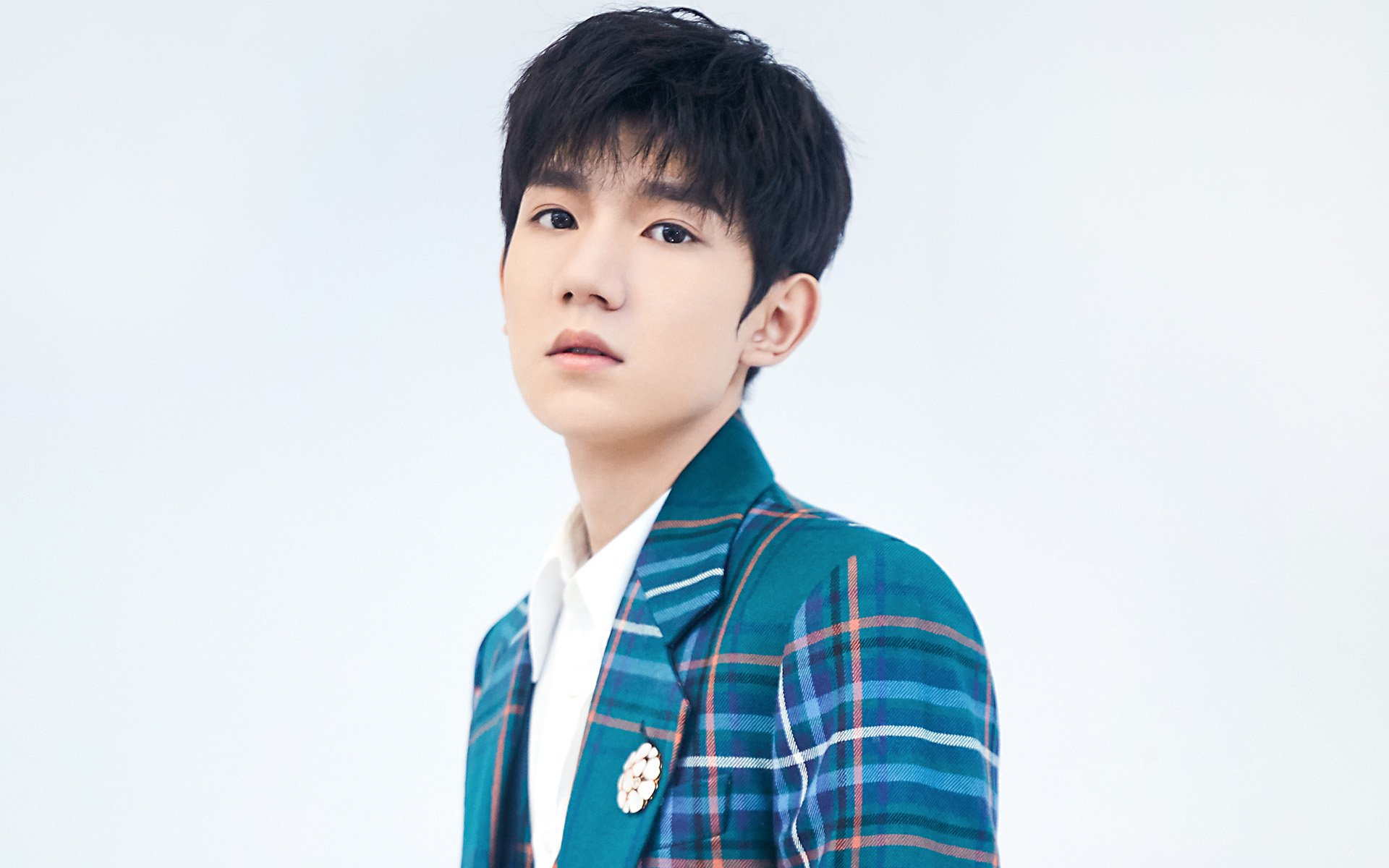 宿敌的衬衫,当奥亚尔萨瓦尔为皇马攻陷那不勒斯