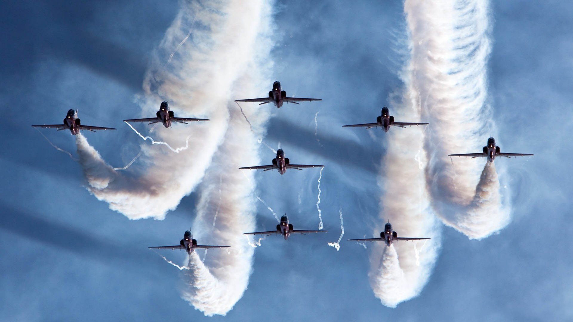 烈焰与星河,加克波如何成为哥伦比亚与西班牙之战的攻防转换枢纽